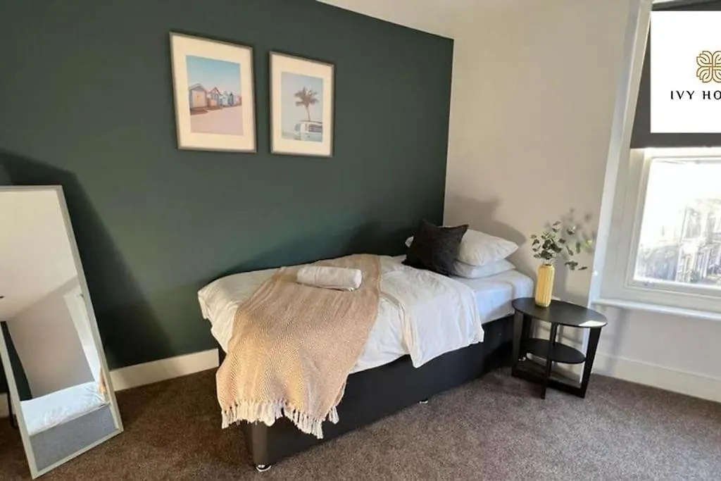 Central Three Bedroom Flat I Sleep Up To 9 Guests Brighton 0*,  United Kingdom
