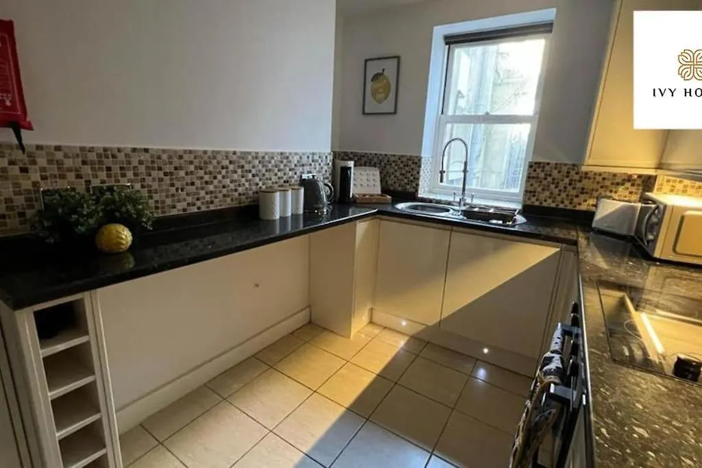 Apartment Central Three Bedroom Flat I Sleep Up To 9 Guests Brighton